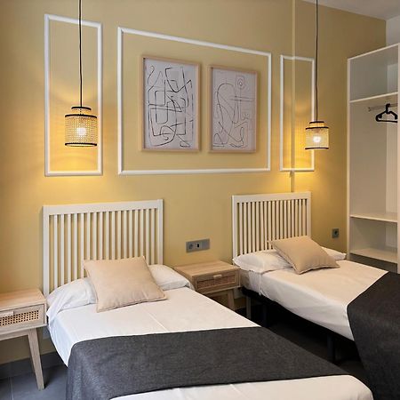Maritime Apartamentos Cabanal Valencia Bagian luar foto