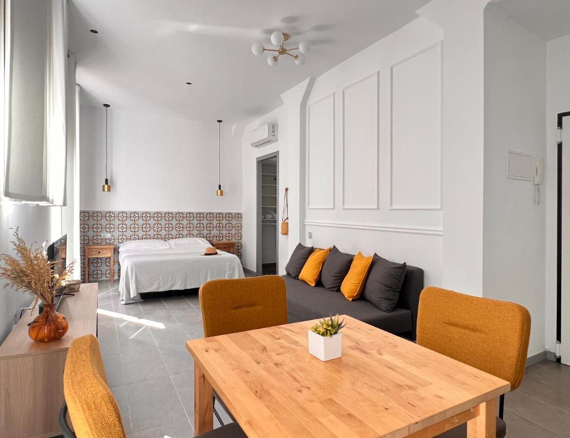 Maritime Apartamentos Cabanal Valencia Bagian luar foto