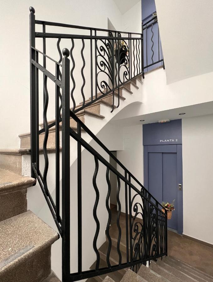 Maritime Apartamentos Cabanal Valencia Bagian luar foto