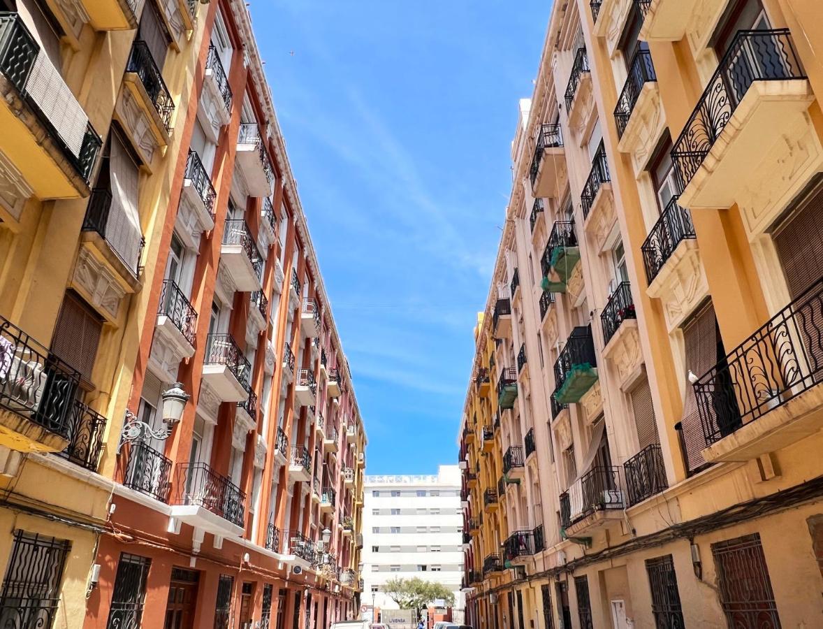 Maritime Apartamentos Cabanal Valencia Bagian luar foto