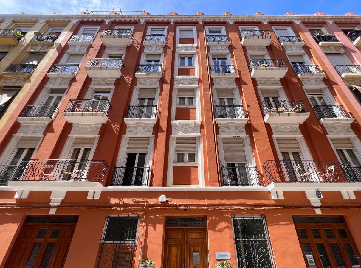 Maritime Apartamentos Cabanal Valencia Bagian luar foto
