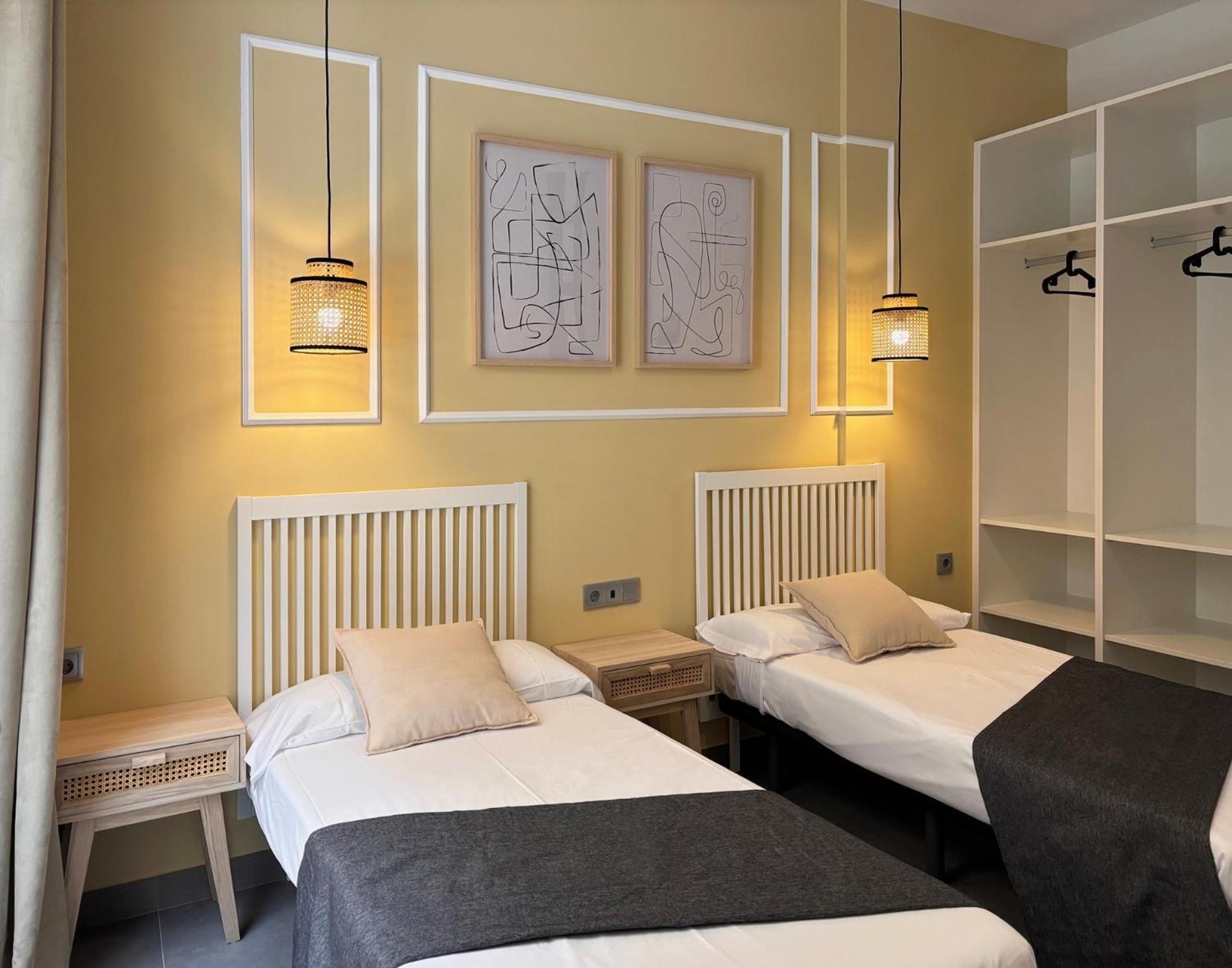Maritime Apartamentos Cabanal Valencia Bagian luar foto