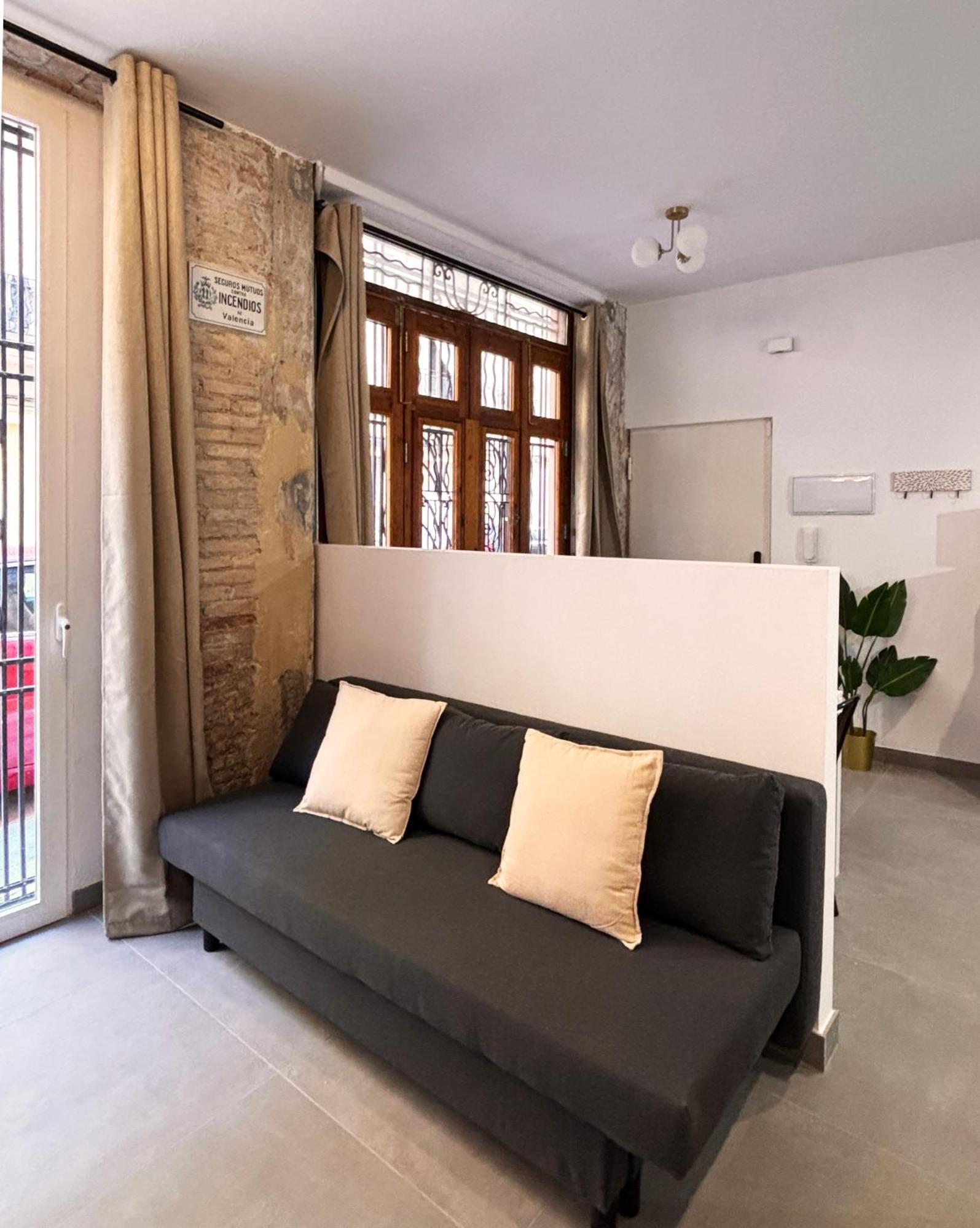 Maritime Apartamentos Cabanal Valencia Bagian luar foto
